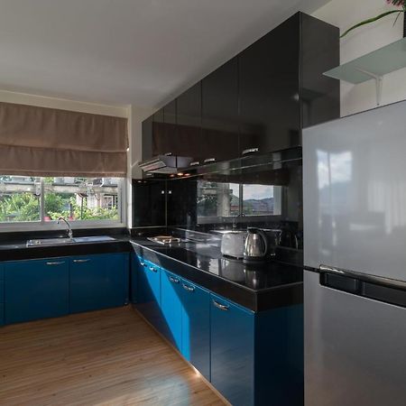 Goldstone Residency Patong , Phuket Lägenhet Exteriör bild