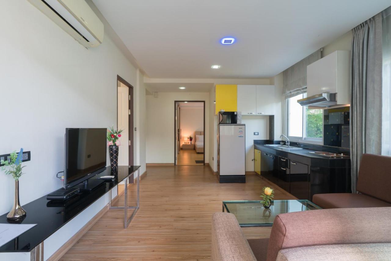 Goldstone Residency Patong , Phuket Lägenhet Exteriör bild